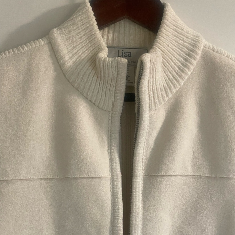 Lisa International Women's White Faux Fur Lined Vest Size M - Picture 3 of 12